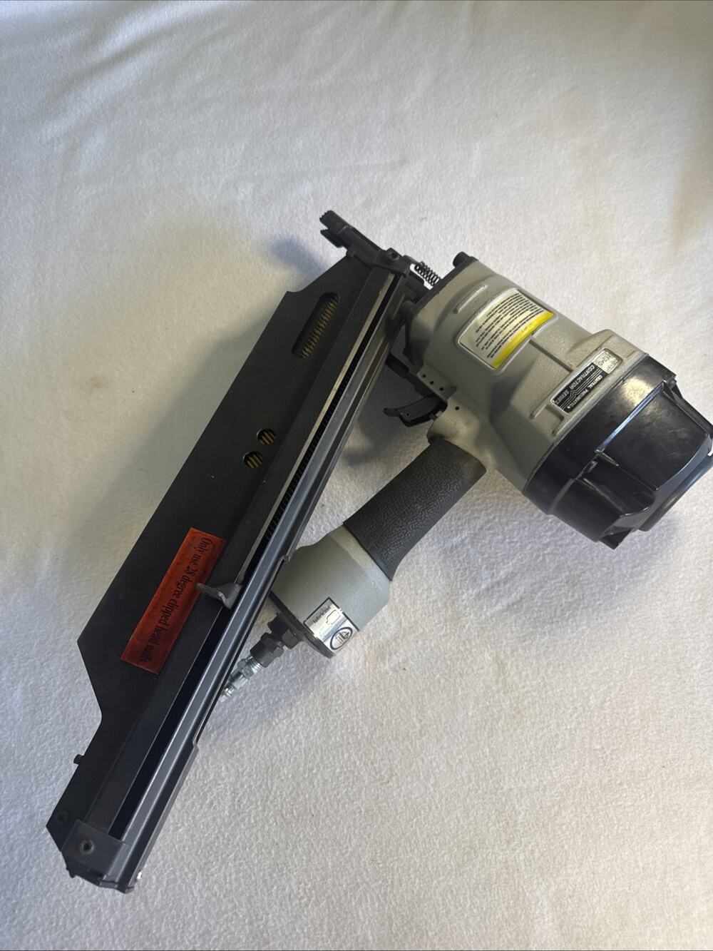 Central Pneumatic 46240 Contractor Series Nailer 28 degree 8-10 ga. Framing Nail